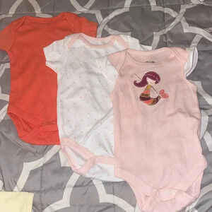 3 CHICK PEA 3-6 M baby onesies
